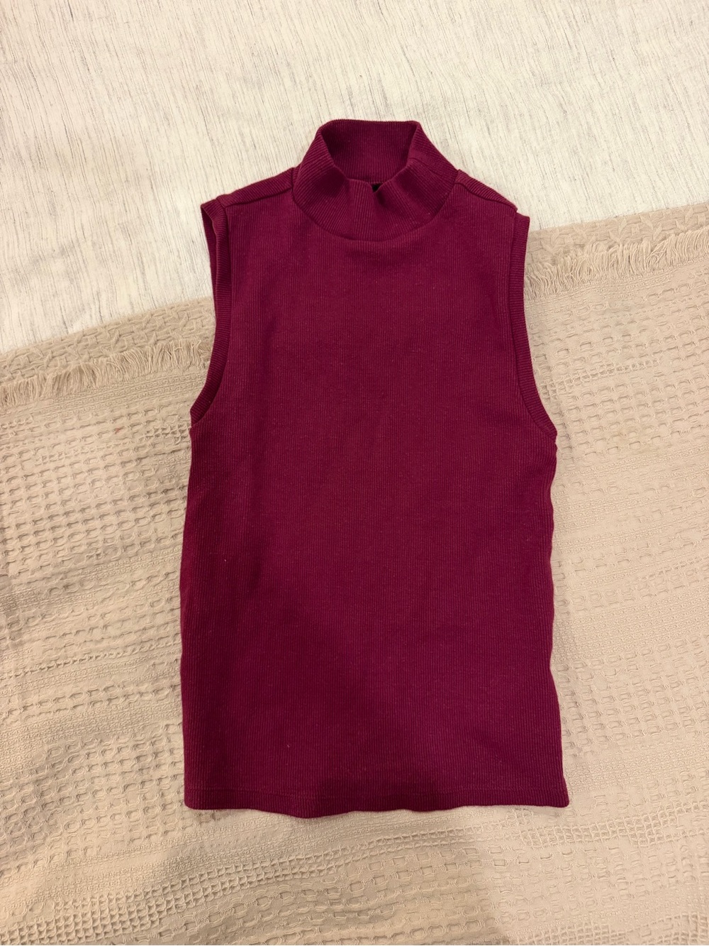GAP Sleeveless Mock Neck Tank - Wine